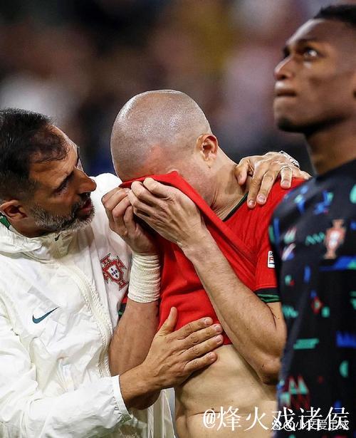 伊沃比调侃巴锡射门：非洲杯之前你这球先到了